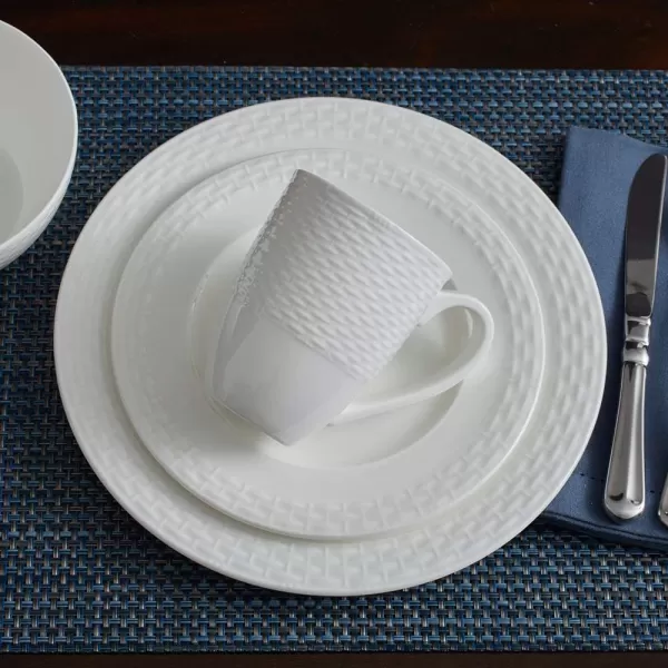 Mikasa Ciara 16-Piece Dinnerware Set, Ciara, Service for 4, 2.3
