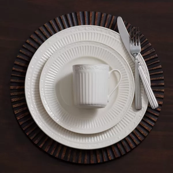 Mikasa Italian Countryside 16-Piece Dinnerware Set, Service for 4