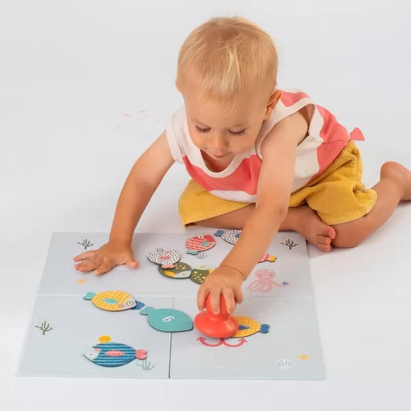 Taf Toys Magnetic PeekABoo puzzle for toddlers 1 2 3 years Use magnets ampamp cards to learn Colors Numbers ampamp animals Fine Motor Cognitive Skill Toy  Encourage Handeye Coordination Preschool GiftMulti