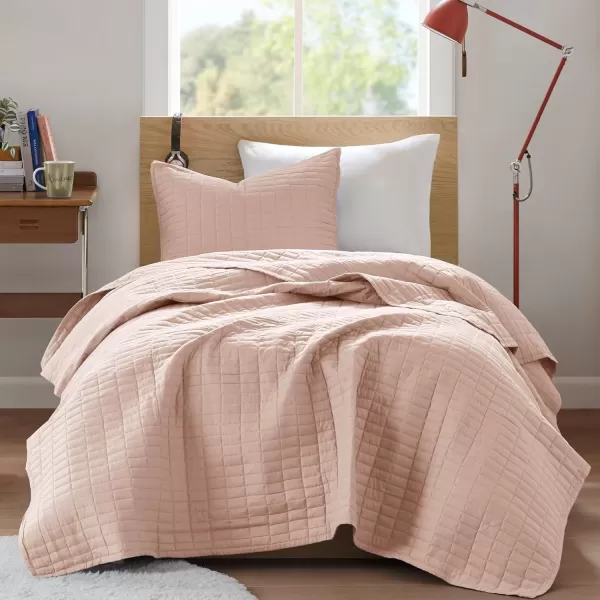 Comfort Spaces Kienna Quilt SetLuxury Double Sided Stitching Design Summer Blanket Lightweight Soft All Season Bedding Layer Matching Sham Blue Coverlet TwinTwin XL66quotx90quot 2 PieceBlush
