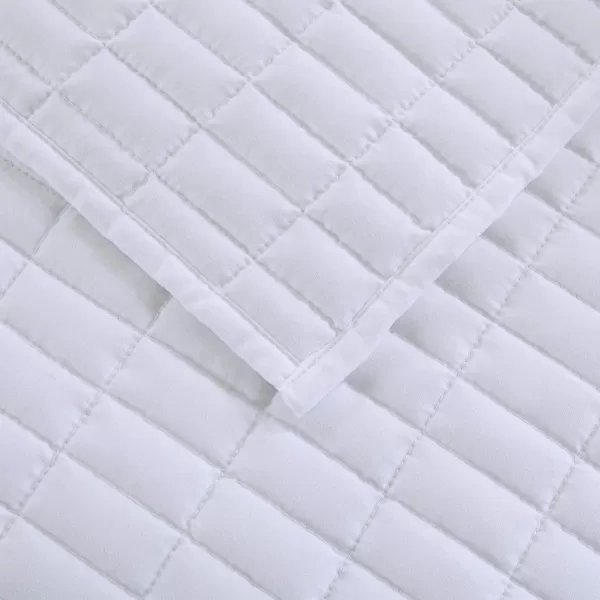 Comfort Spaces Kienna Quilt SetLuxury Double Sided Stitching Design Summer Blanket Lightweight Soft All Season Bedding Layer Matching Sham Blue Coverlet TwinTwin XL66quotx90quot 2 PieceWhite