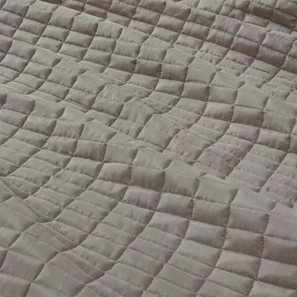 Comfort Spaces Kienna Quilt SetLuxury Double Sided Stitching Design Summer Blanket Lightweight Soft All Season Bedding Layer Matching Sham Blue Coverlet TwinTwin XL66quotx90quot 2 PieceTaupe