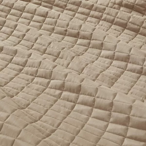 Comfort Spaces Kienna Quilt SetLuxury Double Sided Stitching Design Summer Blanket Lightweight Soft All Season Bedding Layer Matching Sham Blue Coverlet TwinTwin XL66quotx90quot 2 PieceTaupe
