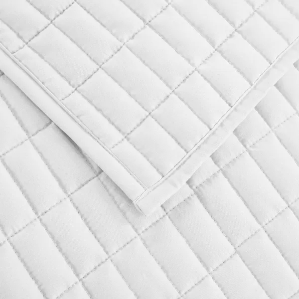 Comfort Spaces Kienna Quilt SetLuxury Double Sided Stitching Design Summer Blanket Lightweight Soft All Season Bedding Layer Matching Sham Blue Coverlet TwinTwin XL66quotx90quot 2 PieceWhite