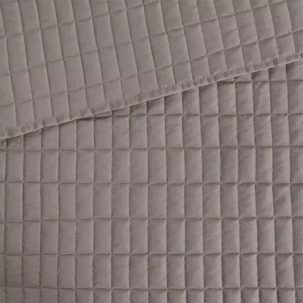 Comfort Spaces Kienna Quilt SetLuxury Double Sided Stitching Design Summer Blanket Lightweight Soft All Season Bedding Layer Matching Sham Blue Coverlet TwinTwin XL66quotx90quot 2 PieceTaupe
