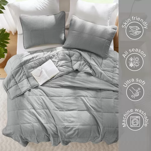 Comfort Spaces Neutral Queen Quilt Set  3 Pieces Breathable Waffle Weave Quilt Sets with Piping Border Modern Farmhouse Cottage Coverlet ampamp Sham All Season Microfiber Queen Bed Set FullQueenGray