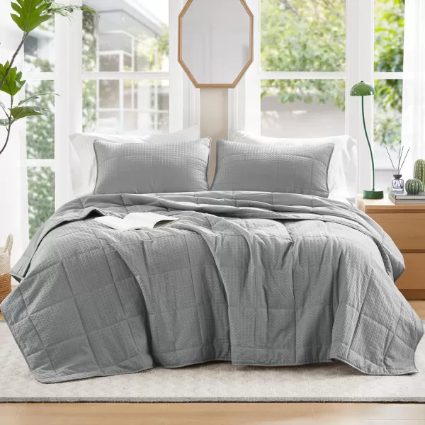 Comfort Spaces Neutral Queen Quilt Set  3 Pieces Breathable Waffle Weave Quilt Sets with Piping Border Modern Farmhouse Cottage Coverlet ampamp Sham All Season Microfiber Queen Bed Set FullQueenGray