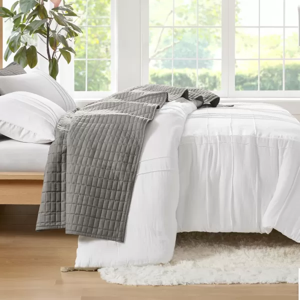 Comfort Spaces Olive Green Queen Size Duvet Cover Set  3pc Pintuck Pleated Duvet Cover Queen All Season Lightweight Extra Softness PreWashed Microfiber Queen Bed Cover Shams QueenWhite No Comforter