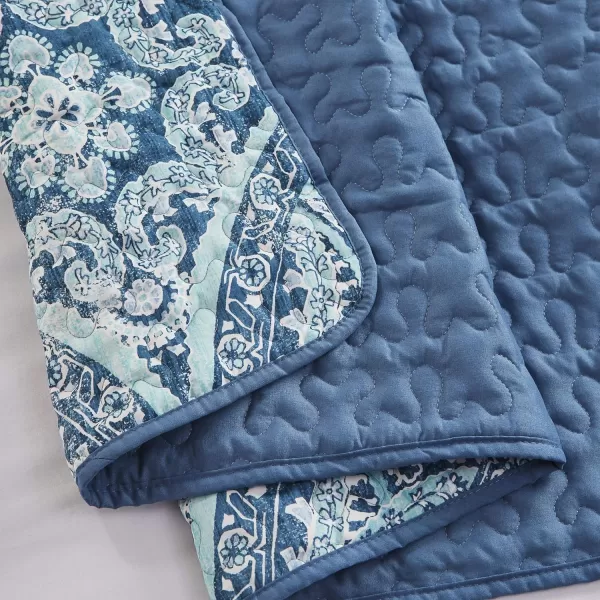 Comfort Spaces Reversible Quilt SetVermicelli Stitching Design All Season Lightweight Coverlet Bedspread Bedding Matching Shams FullQueen 90 in x 90 in Kate Floral Purple 3 PieceGloria Damask Aqua