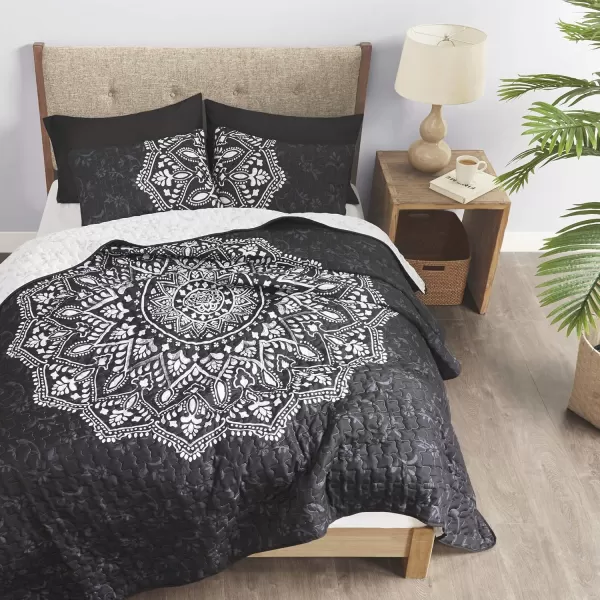 Comfort Spaces Reversible Quilt SetVermicelli Stitching Design All Season Lightweight Coverlet Bedspread Bedding Matching Shams FullQueen 90 in x 90 in Kate Floral Purple 3 PieceAva Medallion Black