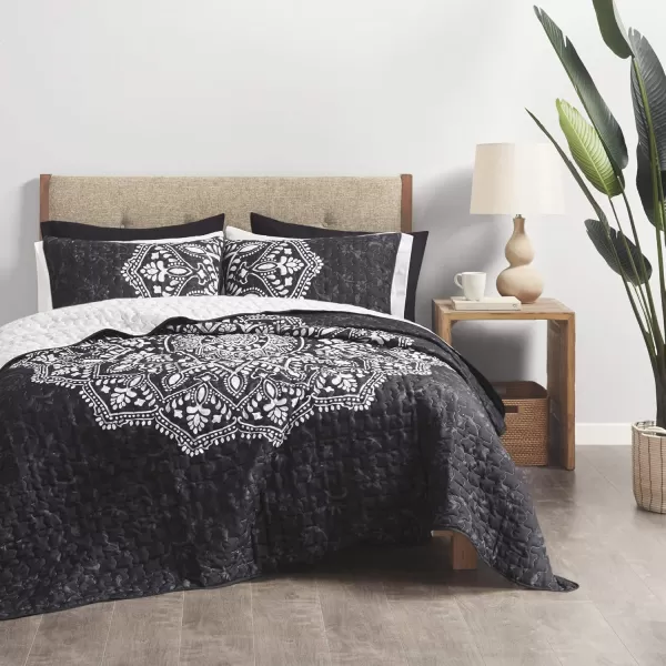 Comfort Spaces Reversible Quilt SetVermicelli Stitching Design All Season Lightweight Coverlet Bedspread Bedding Matching Shams FullQueen 90 in x 90 in Kate Floral Purple 3 PieceAva Medallion Black