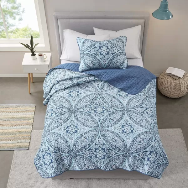 Comfort Spaces Reversible Quilt SetVermicelli Stitching Design All Season Lightweight Coverlet Bedspread Bedding Matching Shams FullQueen 90 in x 90 in Kate Floral Purple 3 PieceGloria Damask Aqua