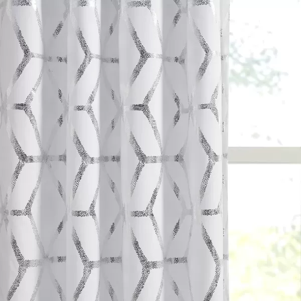 Comfort Spaces Vivian Comforter Set Ultra Soft All Season Lightweight Modern Geometric Glam Metallic Print Bedding Matching Sham Decorative Pillow FullQueen Geometric BlushGoldWhiteSilver