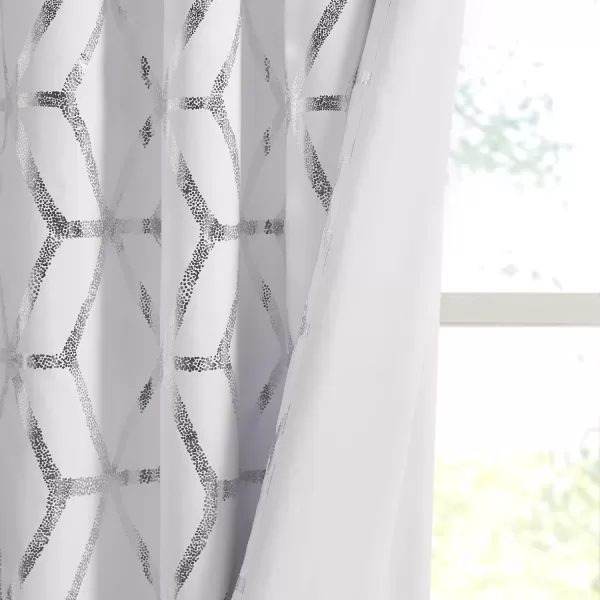 Comfort Spaces Vivian Comforter Set Ultra Soft All Season Lightweight Modern Geometric Glam Metallic Print Bedding Matching Sham Decorative Pillow FullQueen Geometric BlushGoldWhiteSilver