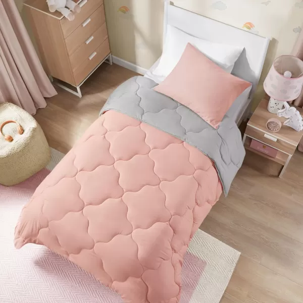 Comfort Spaces Vixie Reversible Comforter Set  Trendy Vibrant Color with Geometric Quilted Cover Lightweight All Season Down Alternative Cozy Bedding Sham NavyCharcoal TwinTwin XL 2 pieceCoralGray