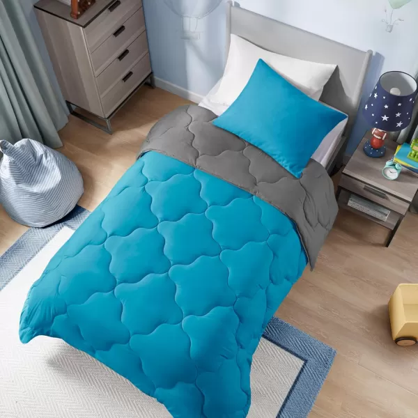 Comfort Spaces Vixie Reversible Comforter Set  Trendy Vibrant Color with Geometric Quilted Cover Lightweight All Season Down Alternative Cozy Bedding Sham NavyCharcoal TwinTwin XL 2 pieceTealDark Gray