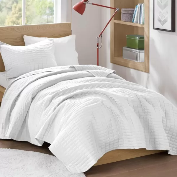 Comfort Spaces Kienna Quilt SetLuxury Double Sided Stitching Design Summer Blanket Lightweight Soft All Season Bedding Layer Matching Sham Blue Coverlet TwinTwin XL66quotx90quot 2 PieceWhite