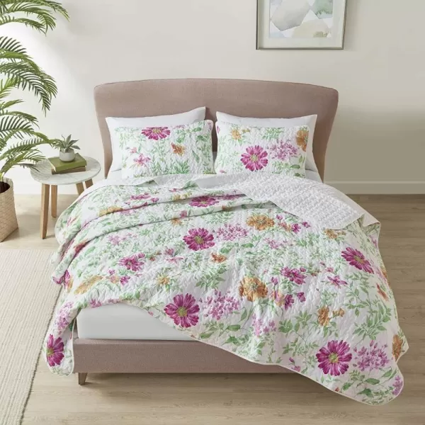 Comfort Spaces Reversible Quilt SetVermicelli Stitching Design All Season Lightweight Coverlet Bedspread Bedding Matching Shams FullQueen 90 in x 90 in Marlene Daisies Green 3 PieceMarlene Daisies Green