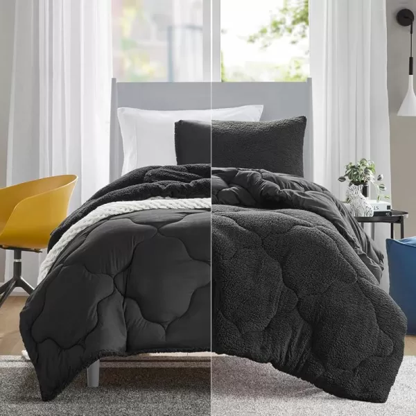 Comfort Spaces Vixie Reversible Comforter Set  Trendy Vibrant Color with Geometric Quilted Cover Lightweight All Season Down Alternative Cozy Bedding Sham NavyCharcoal TwinTwin XL 2 pieceBlackBlack Sherpa