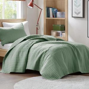 imageComfort Spaces King Quilt Set Modern Reversible Ogee Coverlet King Bedding Set Cozy Quilted Winter Layer All Season Lightweight Soft King Size Quilt Kienna King Green 3 PieceSeafoam