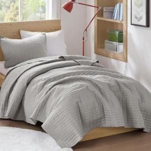imageComfort Spaces King Quilt Set Modern Reversible Ogee Coverlet King Bedding Set Cozy Quilted Winter Layer All Season Lightweight Soft King Size Quilt Kienna King Green 3 PieceGray