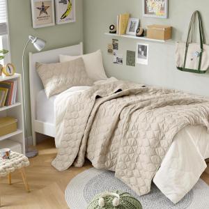 imageComfort Spaces King Quilt Set Modern Reversible Ogee Coverlet King Bedding Set Cozy Quilted Winter Layer All Season Lightweight Soft King Size Quilt Kienna King Green 3 PieceTaupe Ogee