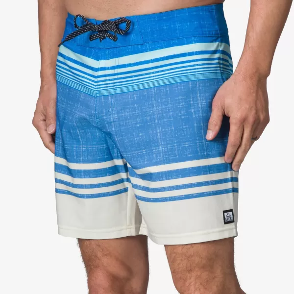 imageREEF Mens 17quot Outseam BoardshortBrilliant Blue Casey Stripe