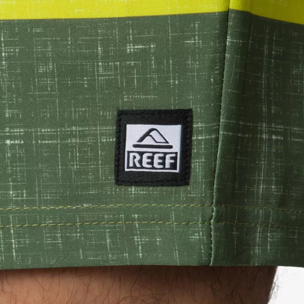 imageREEF Mens 17quot Outseam BoardshortFair Green Casey Stripe
