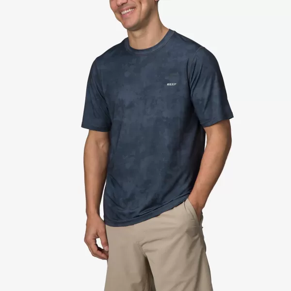 imageREEF Mens Short Sleeve RashguardPirate Black Serpsup