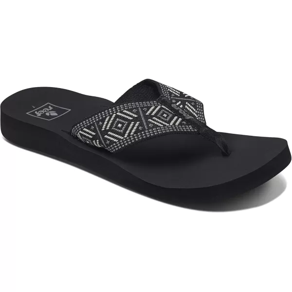 imageREEF Spring Woven Womens Beach Flip Flop Soft Woven Strap ampamp Cushion FootbedBlackWhite