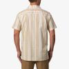 imageREEF Mens Camp Fit Woven Short Sleeve TeeAlmond Milk Tucker 