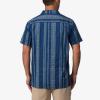 imageREEF Mens Camp Fit Woven Short Sleeve TeeInsigna Blue Tucker 