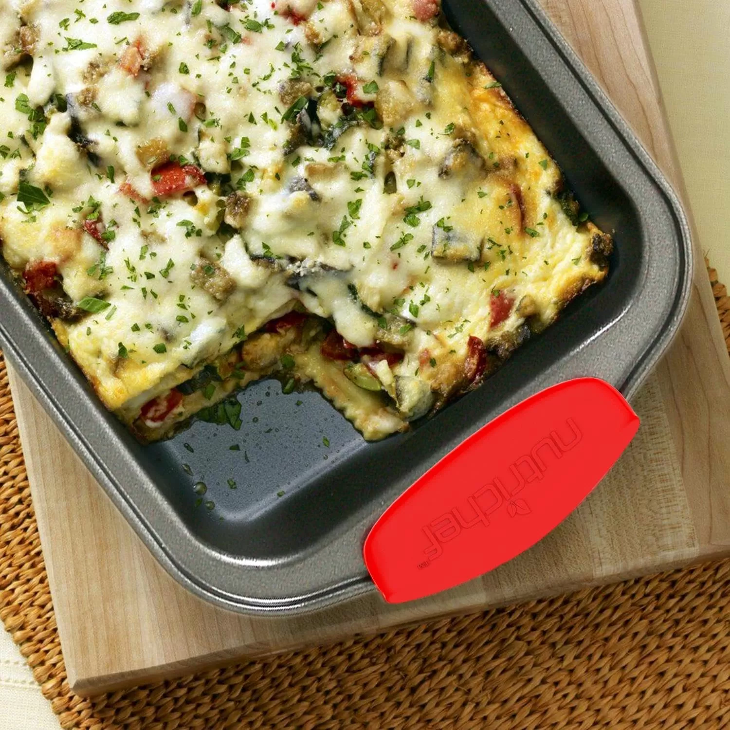 imageNutriChef 3Piece Nonstick Kitchen Oven Baking Pans  Premium ampamp Stylish NonStick Steel Commercial Grade Restaurant Quality Metal Bakeware with Red Silicone Handles  Easy to Clean NCSBS3S8Piece Set