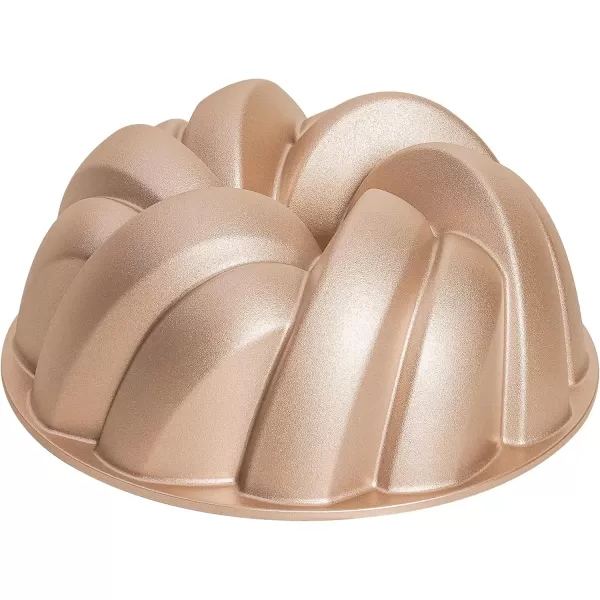 imageNutriChef 9Inch Bundt Cake Pan  Thick and Heavy Cast Aluminum Bakeware with 2 Layers of Nonstick Coating  French Wreath Design for Uniform Baking Up To 500 Degrees  Easy to Clean GoldFlow