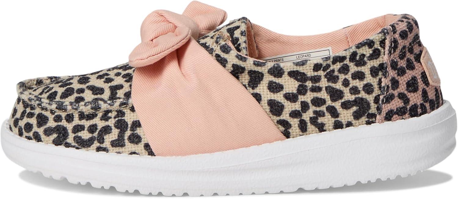 imageHEYDUDE Womens Wendy Bow Stardust Little Big Kid LoaferPrints Leopard